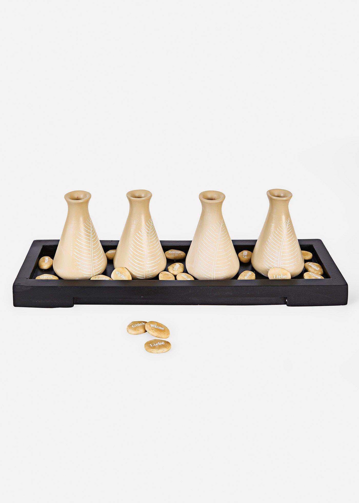Vase sur plateau
