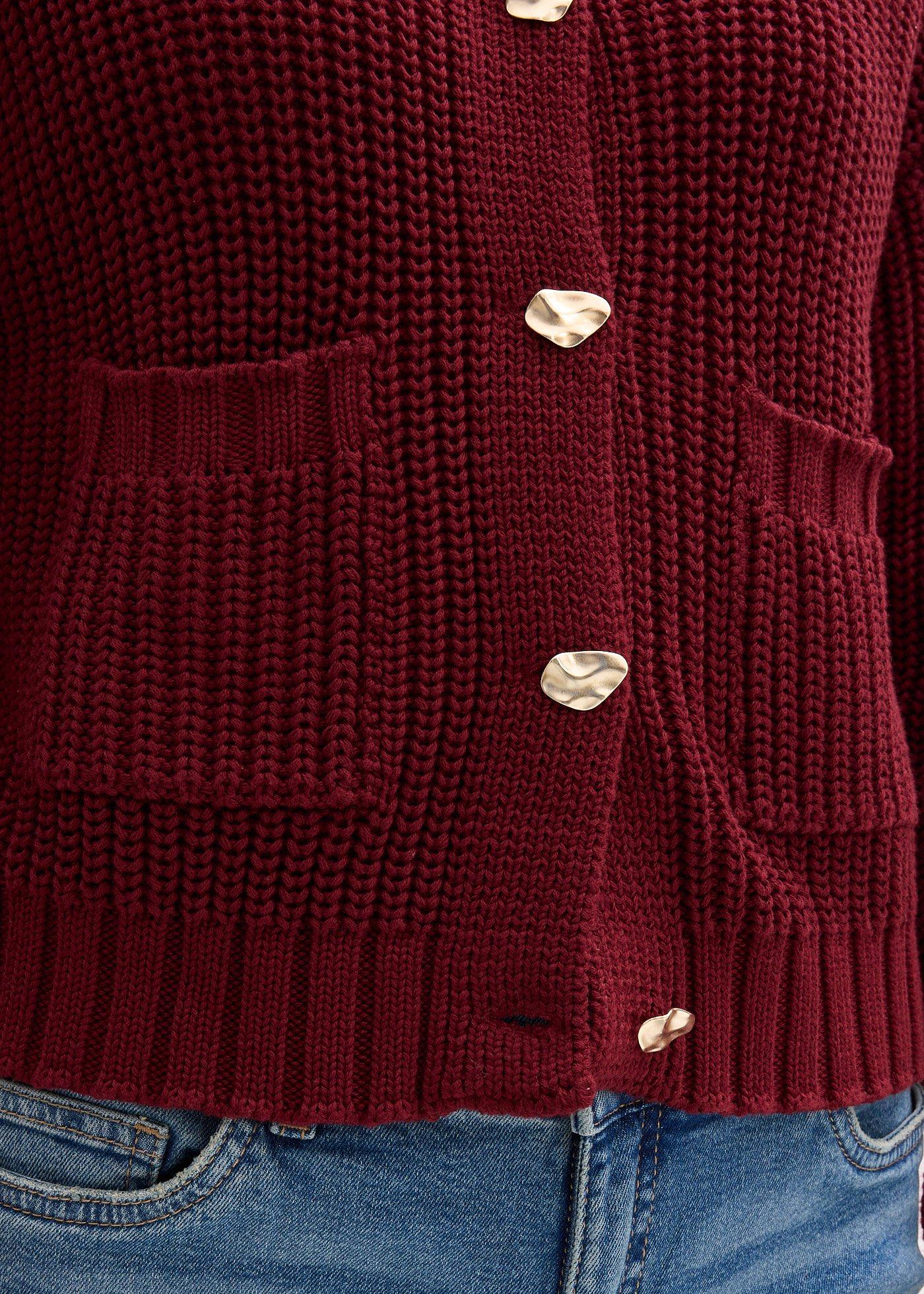 Gruby sweter z ozdobnymi guzikami - Bonprix