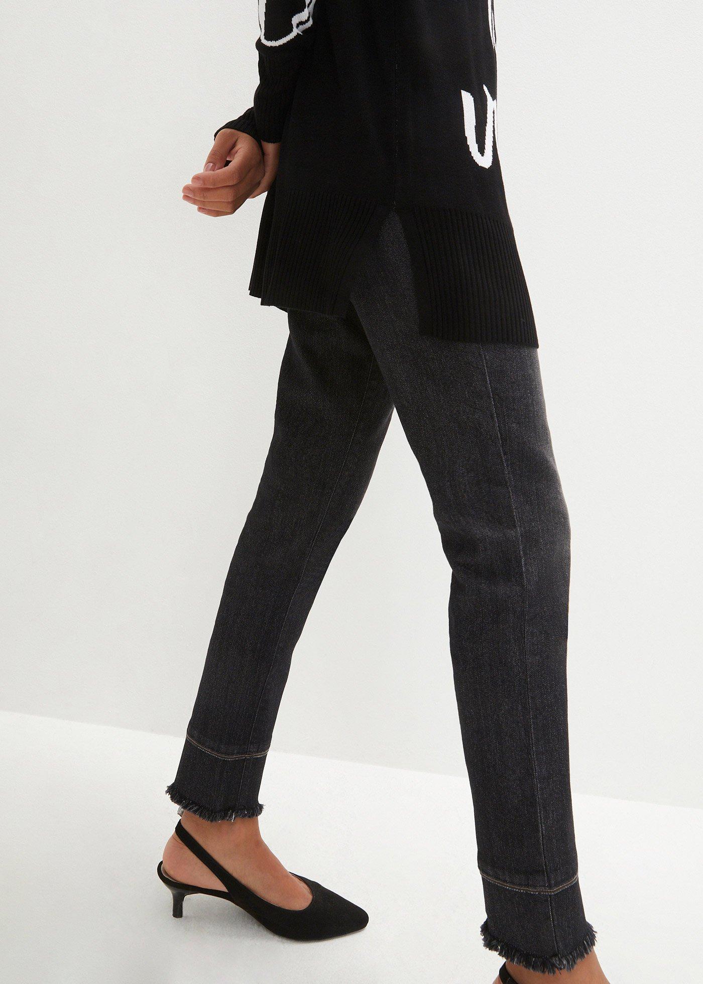 Sweter w napisy - Bonprix