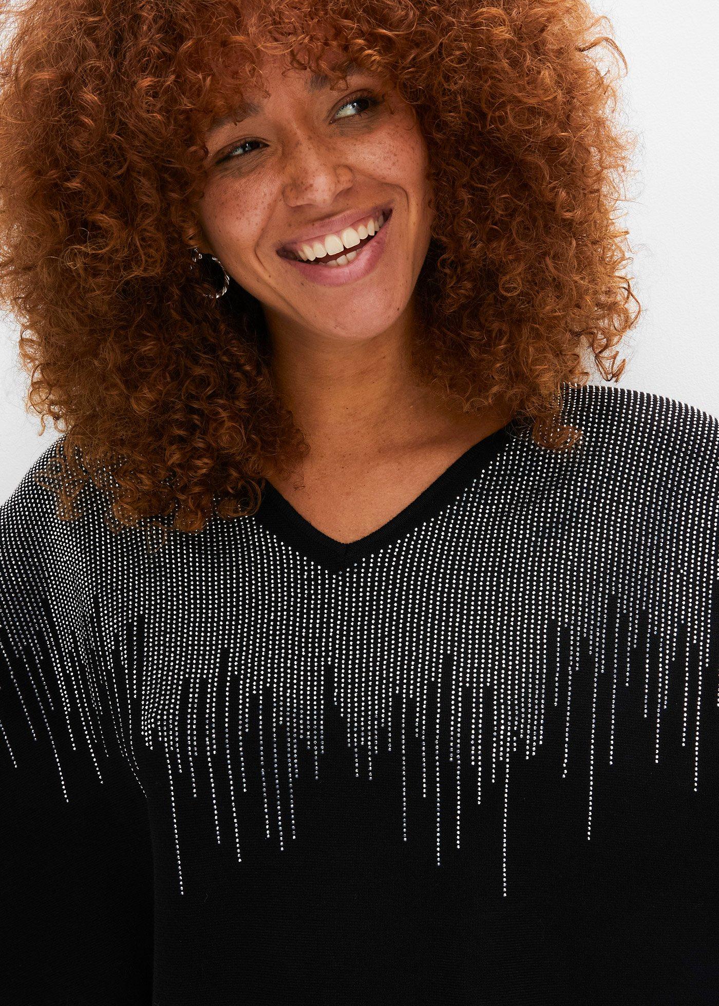 Cienki sweter z aplikacją ze sztrasów - Bonprix