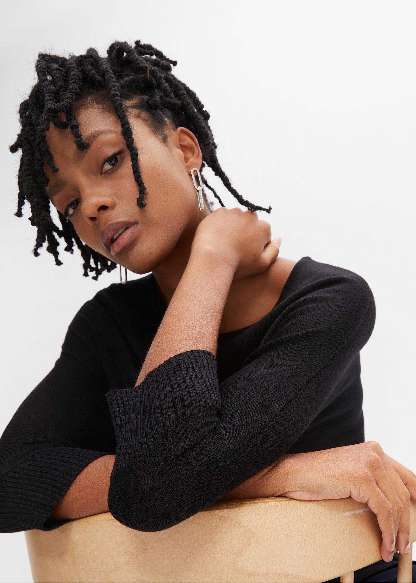 Sweter z cienkiej dzianiny z rękawami 3/4 - Bonprix