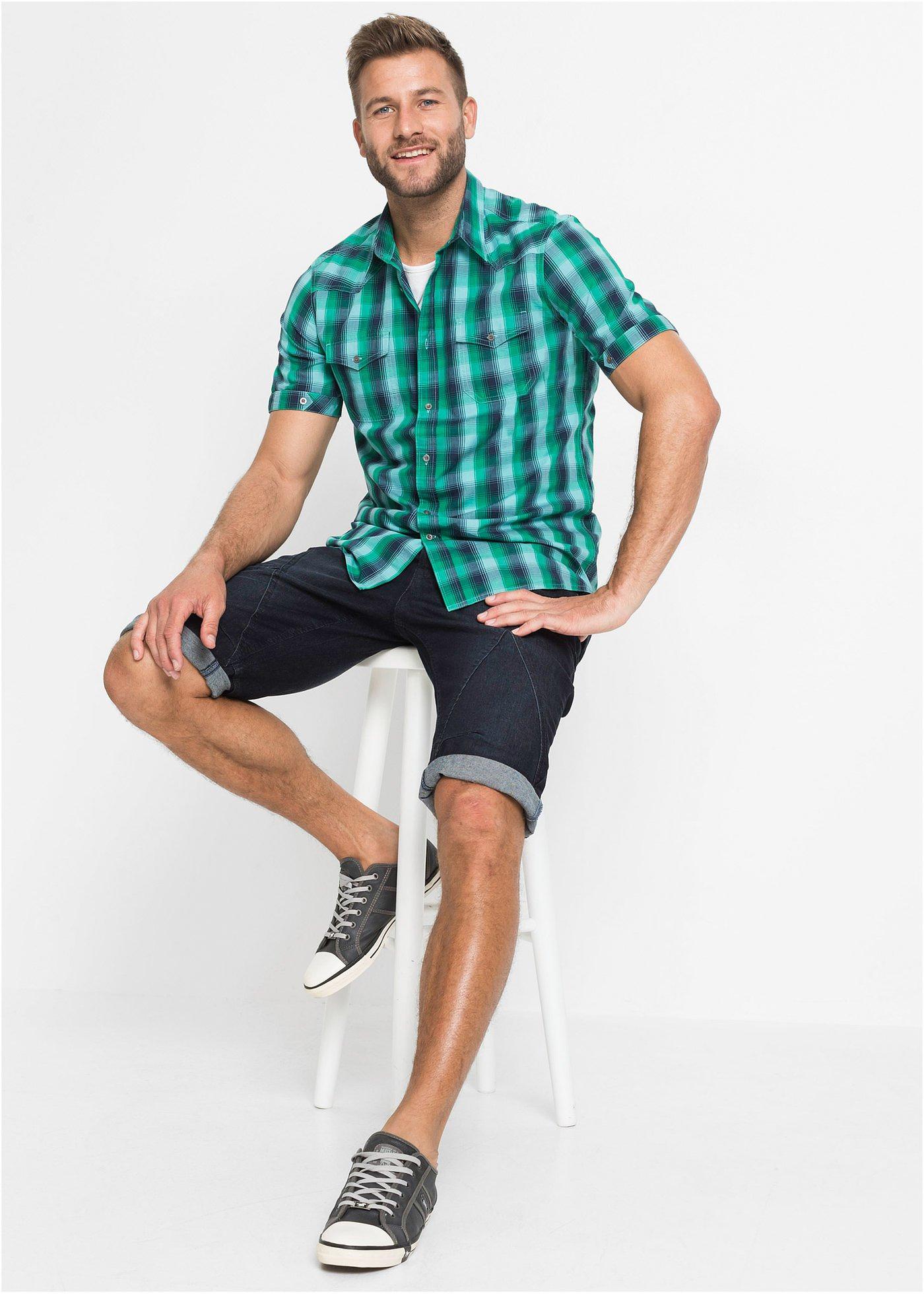 Koszula z krótkim rękawem i naszywanymi kieszeniami - Bonprix