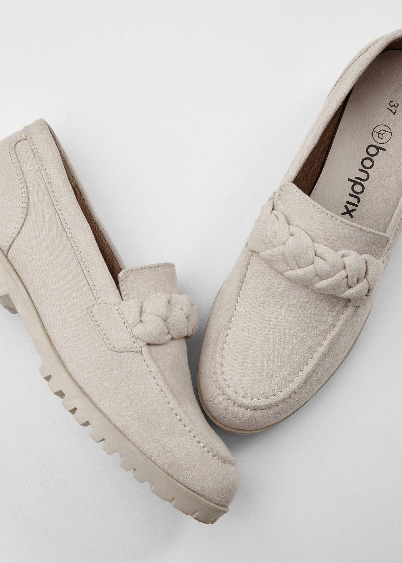 Loafersy chunky z ozdobną plecionką - Bonprix