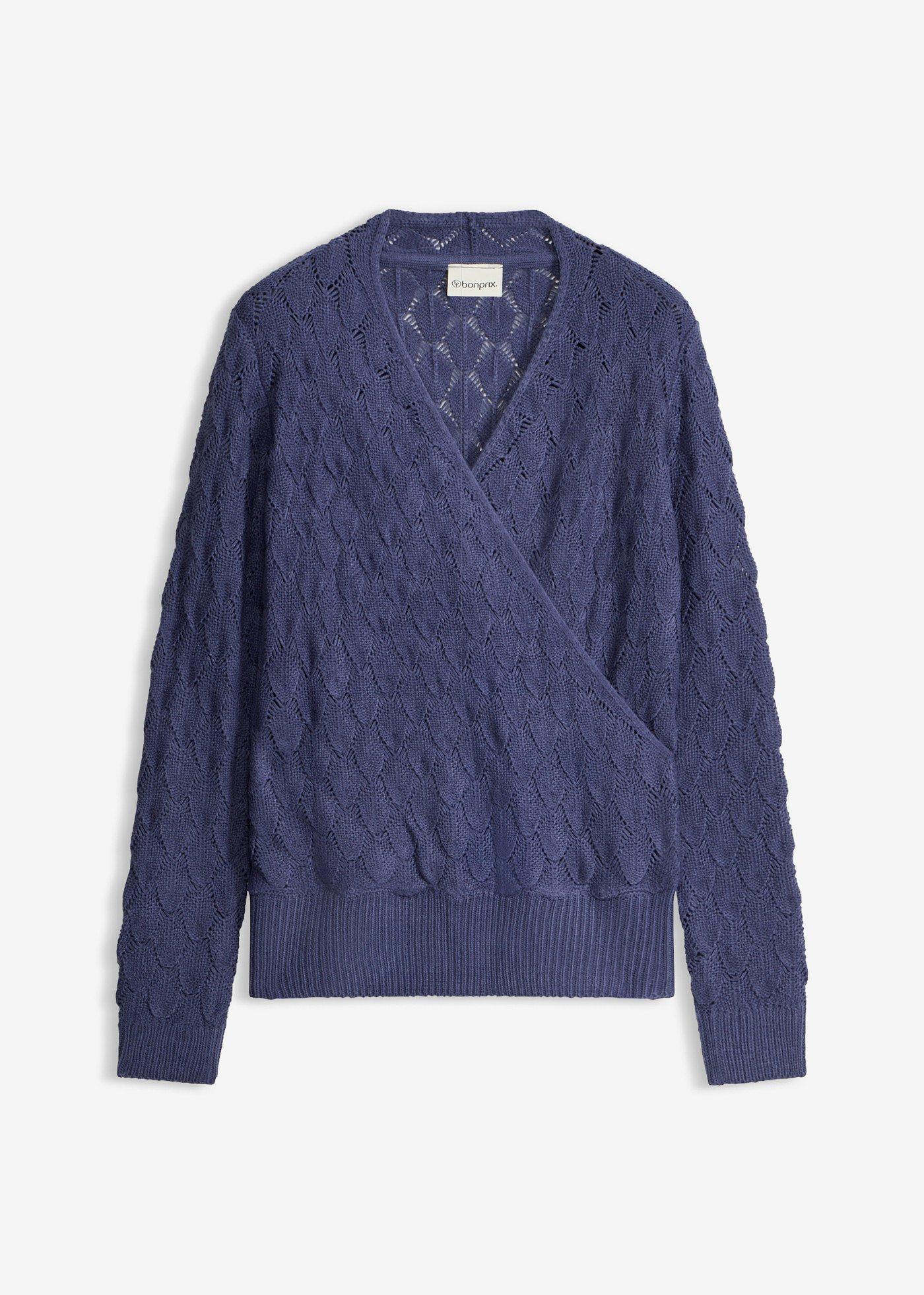 Pull ajouré style cache-cœur