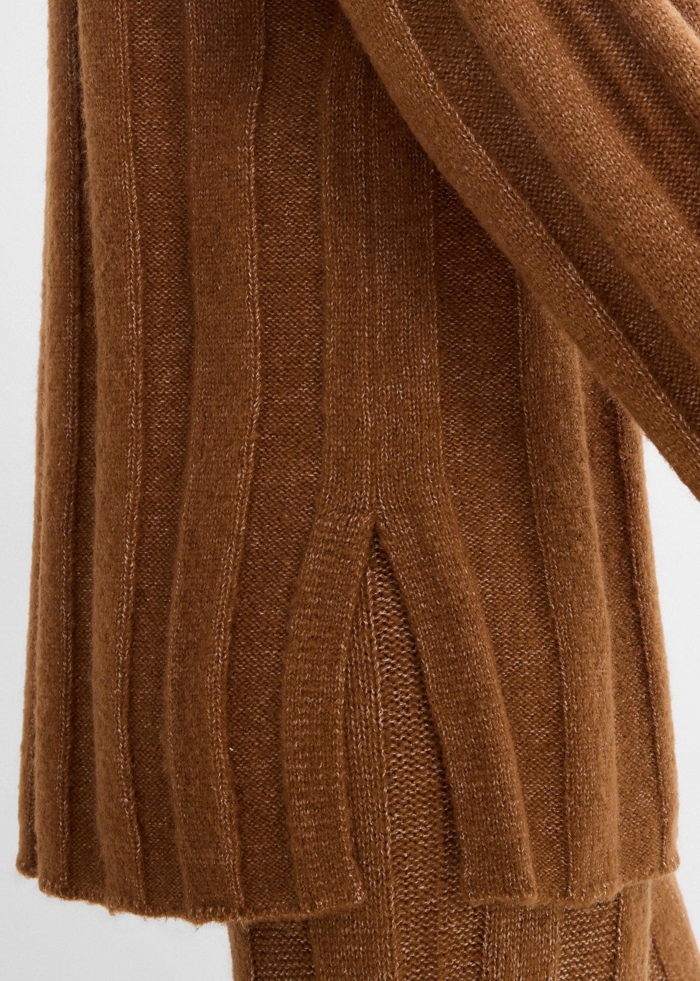 Sweter oversize z prążkowanej tkaniny - Bonprix