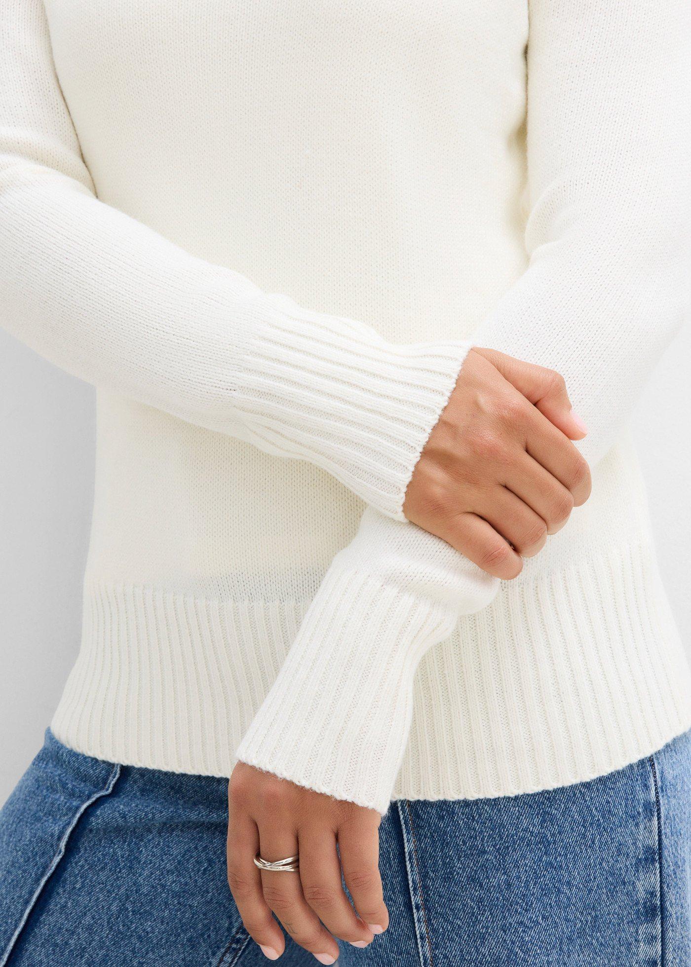 Sweter basic z golfem - Bonprix