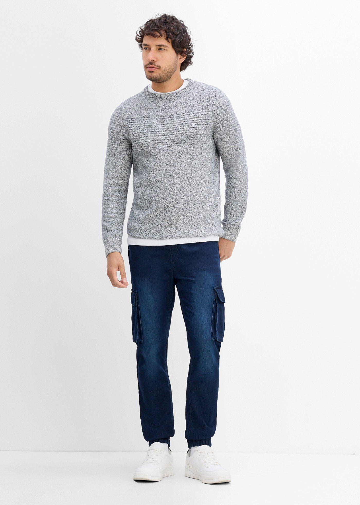 Jeansy dresowe z kieszeniami cargo, slim fit, straight, z gumką w talii - Bonprix