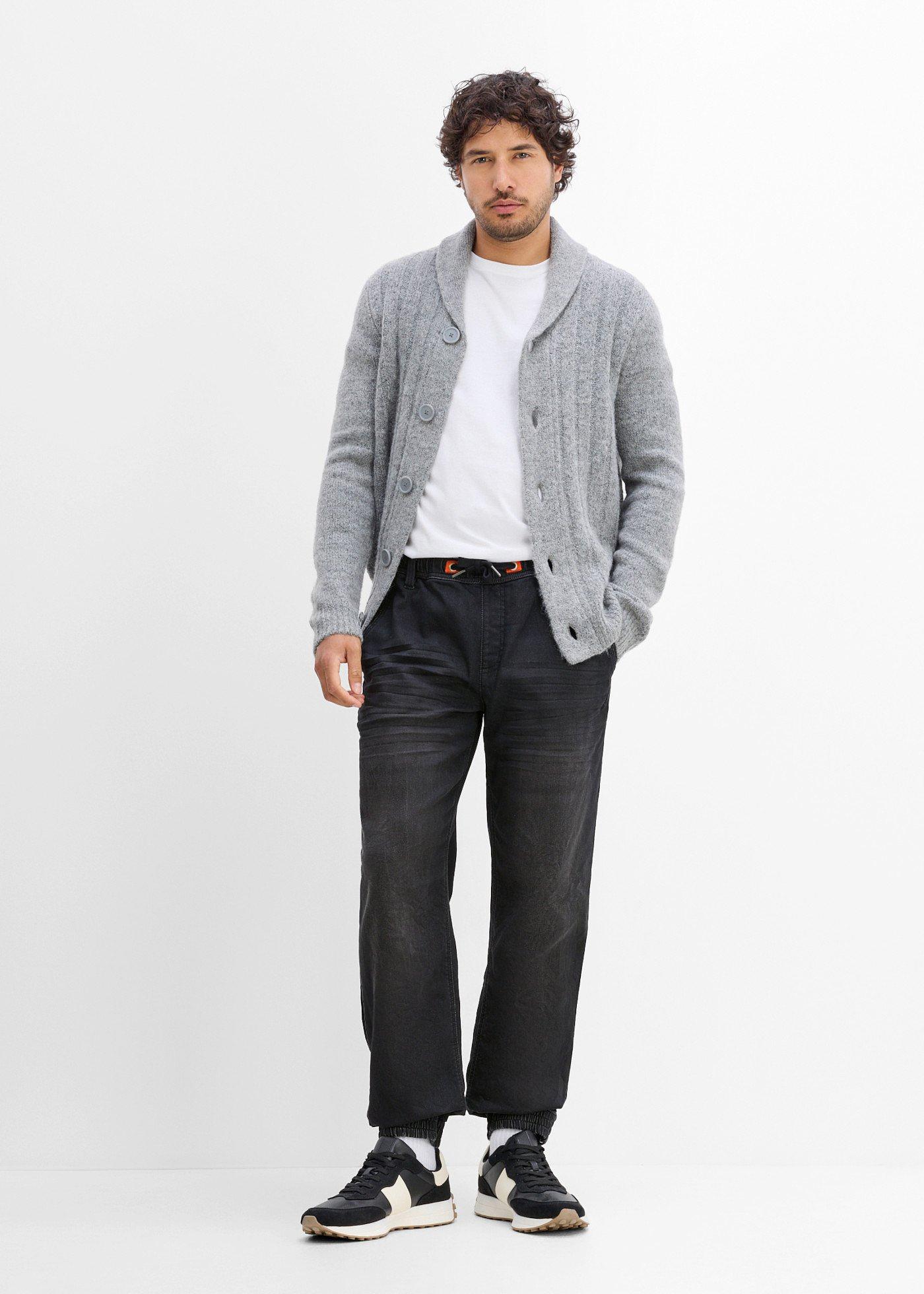 Joggery jeansowe z gumką w talii o kroju regular fit, prosta nogawka - Bonprix