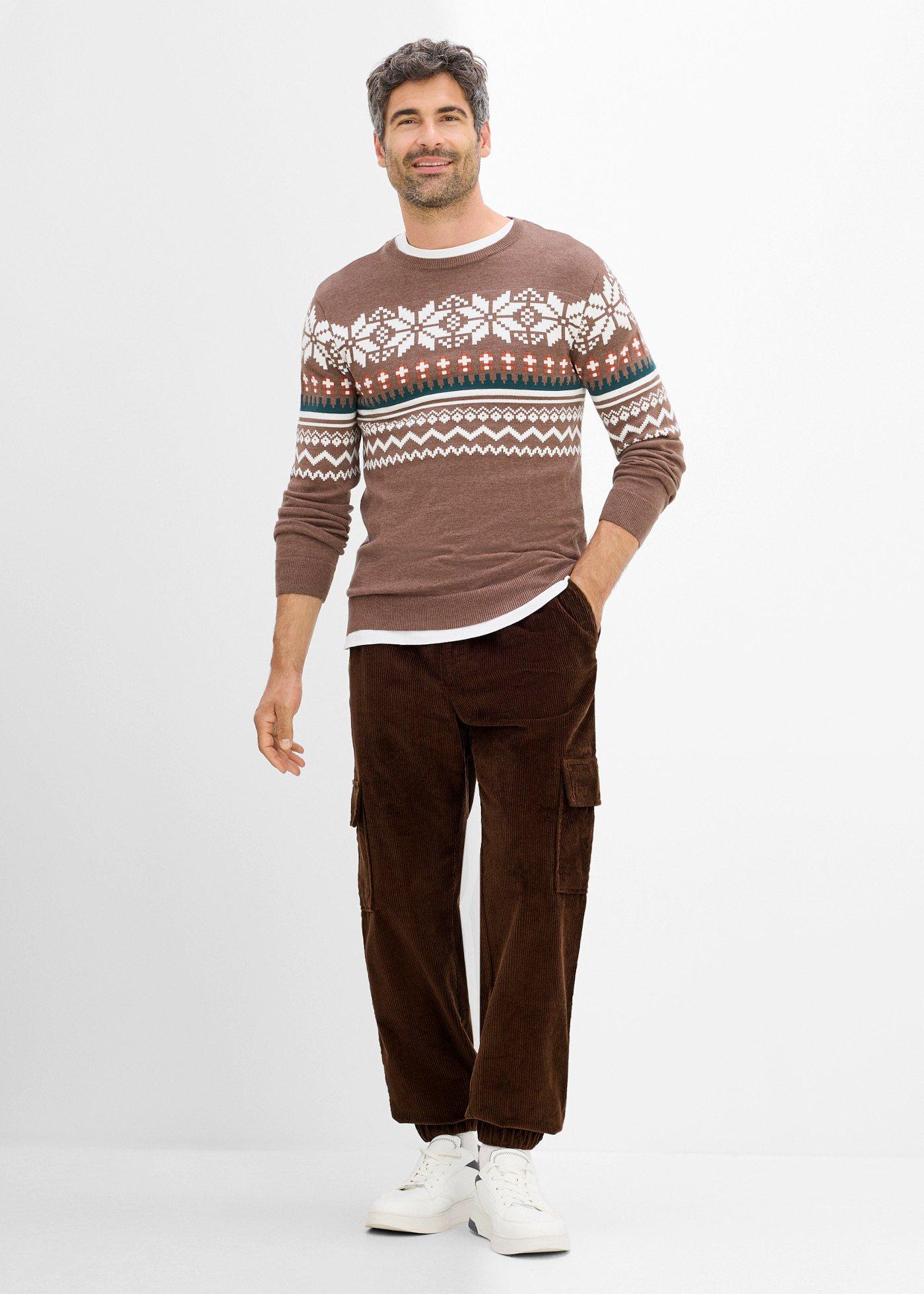 Spodnie z kieszeniami cargo regular fit z wygodnym pasem - Bonprix