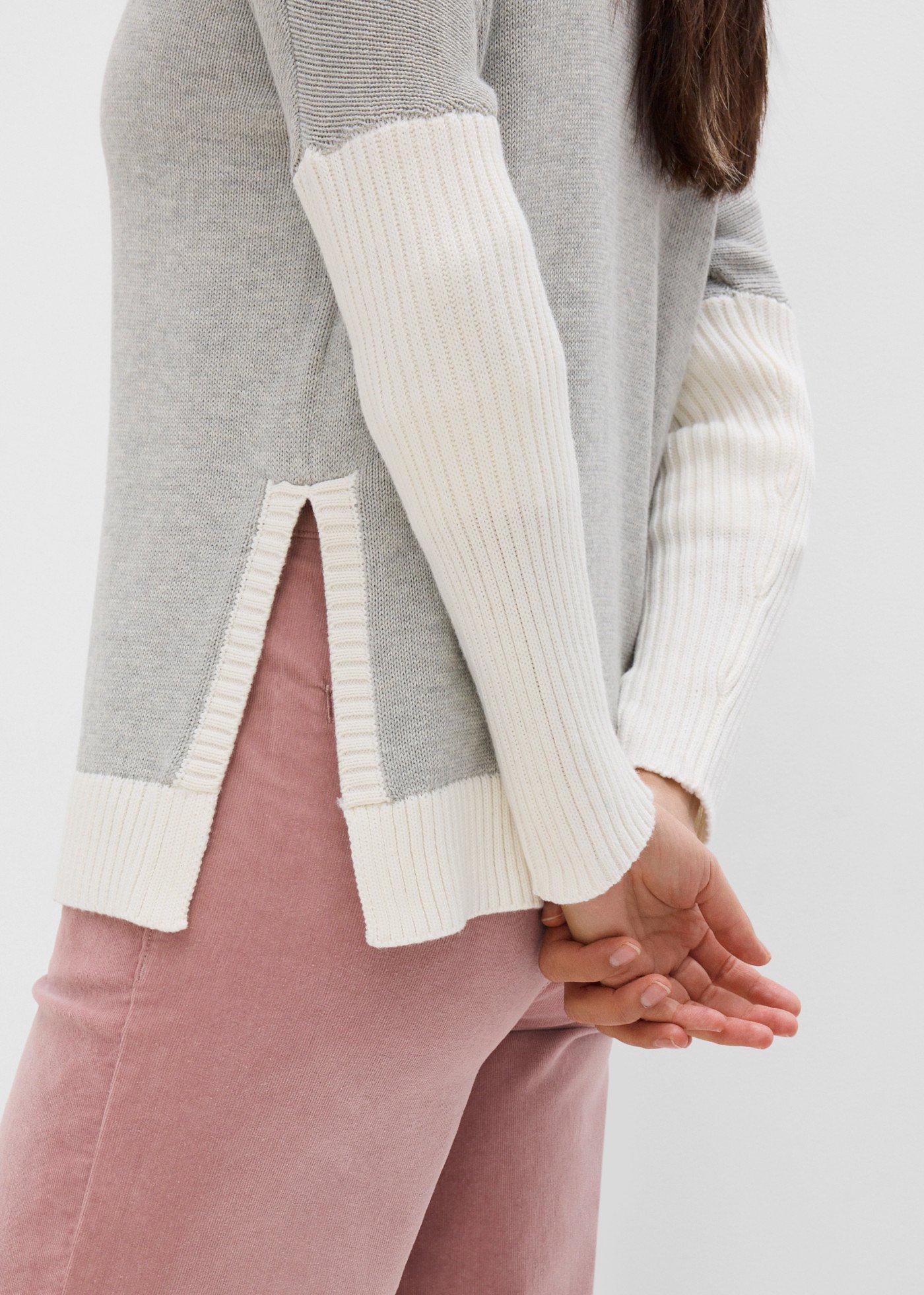 Sweter loose fit z bocznym rozcięciem z mieszanki bawełny - Bonprix