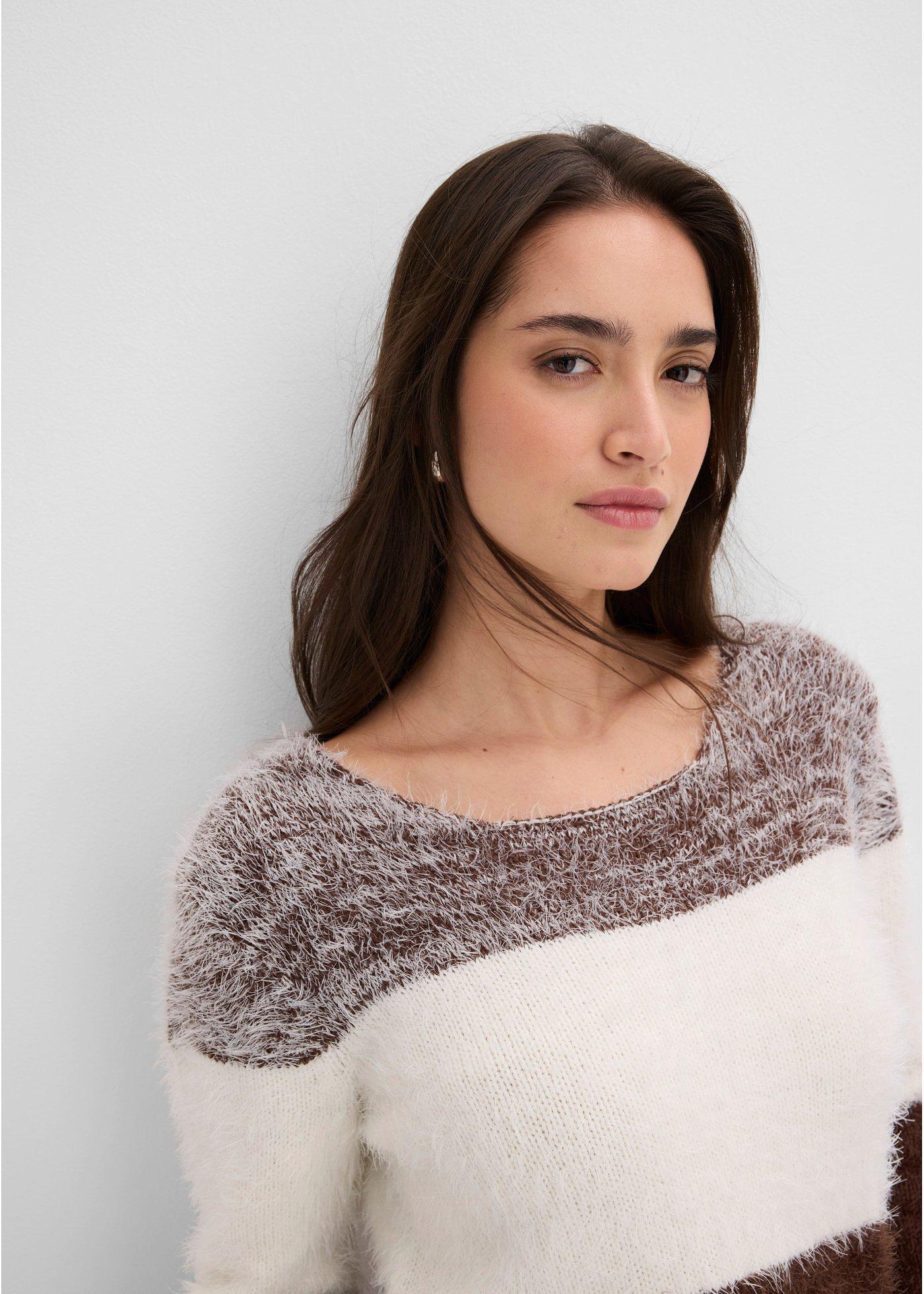 Sweter z grubej dzianiny we wzór w bloki kolorów - Bonprix