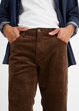 Regular Fit Stretch-Cordhose mit Komfortschnitt in braun (Detailaufnahme) - bonprix