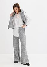 Strickhose mit Zopfmuster in grau im Look von vorne (Totalaufnahme) - bonprix