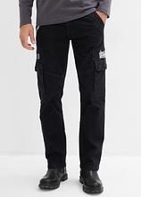 Relaxed Fit Cargo-Stretch-Jeans mit Bequembund, Straight in schwarz von vorne - bonprix