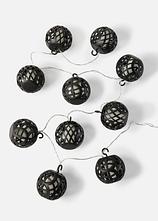 LED-Lichterkette mit Mesh-Kugeln in schwarz von vorne - bonprix
