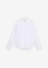 Hemdbluse aus fließendem Viskose-Mix in weiß von vorne - bonprix