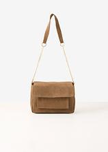 Umhängetasche aus Verloursleder in braun von vorne - bonprix