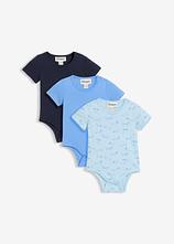 Kurzarm-Body aus reiner Bio-Baumwolle (3er Pack) in blau von vorne - bonprix