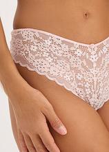 Brazilslip aus weicher Spitze in rosa (Detailaufnahme) - bonprix