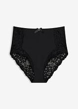 Highwaist Slip  mit zarter Spitze in schwarz von vorne - bonprix