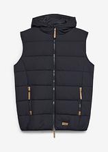 Steppweste mit Lederimitat-Details in schwarz von vorne - bonprix