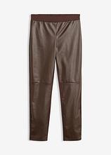 Lederimitat-Leggings mit Teilungsnähten am Knie in braun von vorne - bonprix