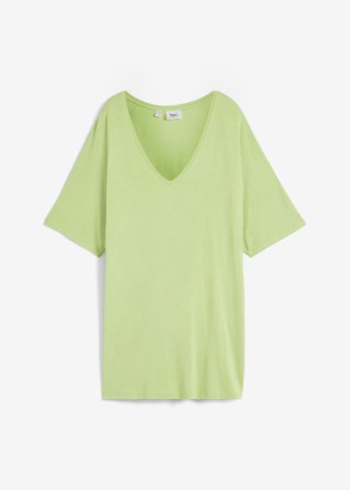 Long-Shirt mit V-Ausschnitt und Fledermausärmeln in grün von vorne - bpc bonprix collection