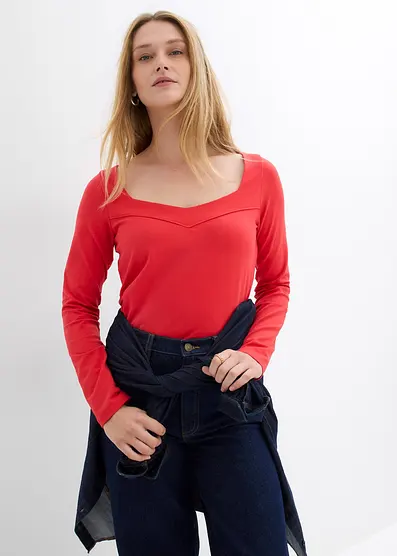Футболка Bonprix Langarmshirt mit Herzausschnitt