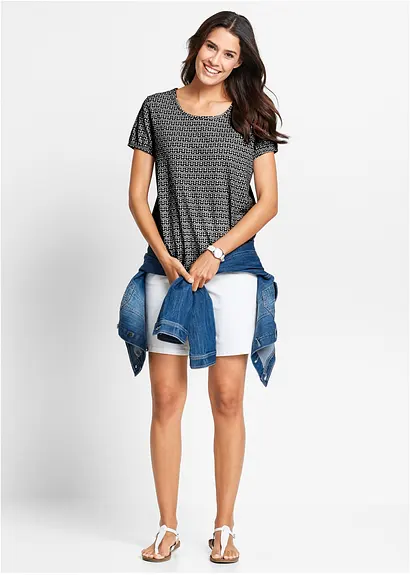 Shirt aus reiner Baumwolle in schwarz im Look von vorne (Totalaufnahme) - bonprix