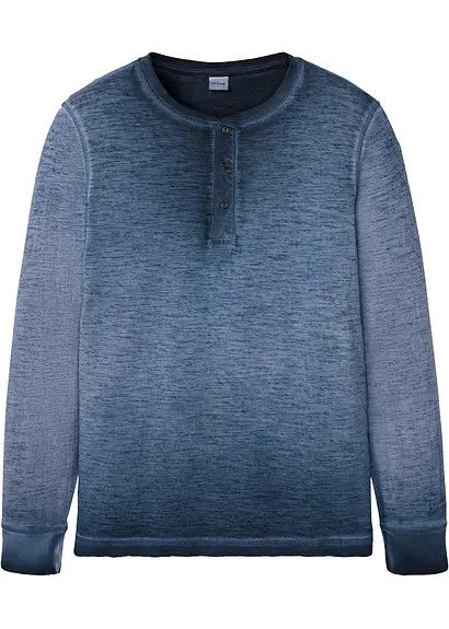 Henleyshirt aus Bio-Baumwolle in gewaschener Optik, Langarm in blau von vorne - bonprix