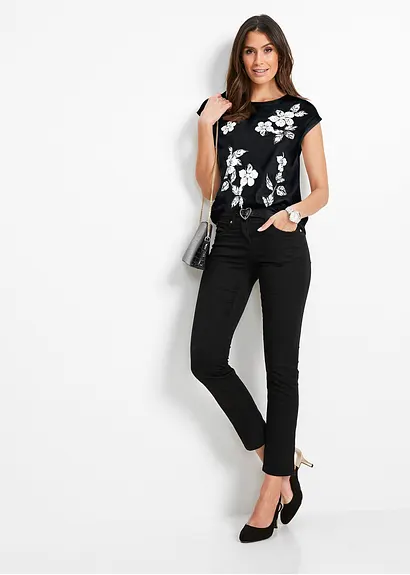 Shirt mit floralem Muster in schwarz im Look von vorne (Totalaufnahme) - bonprix