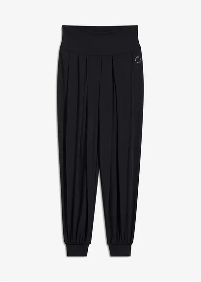 Weite Sporthose mit  umklappbaren Bund in schwarz von vorne - bonprix