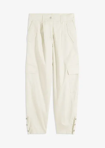 Weite Cargohose in beige von vorne - bonprix