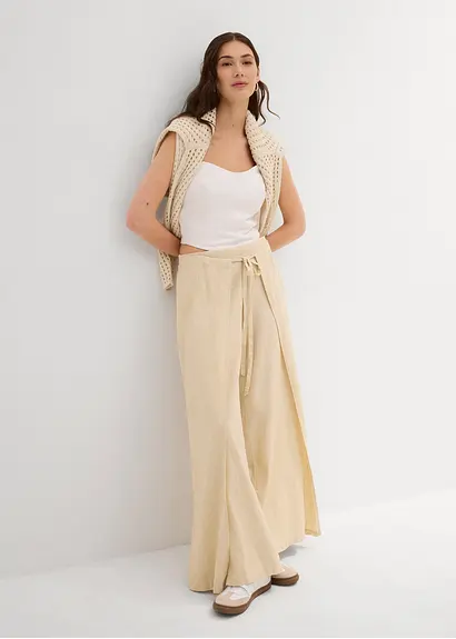Palazzo-Hose aus luftigem Leinen-Mix in beige im Look von vorne (Totalaufnahme) - bonprix
