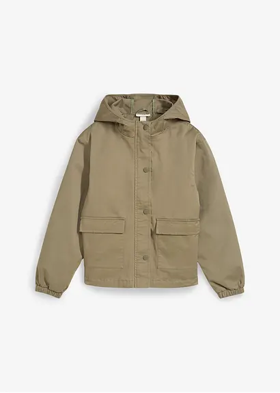 Twill-Jacke mit aufgesetzten Taschen und Kapuze in grün von vorne - bonprix