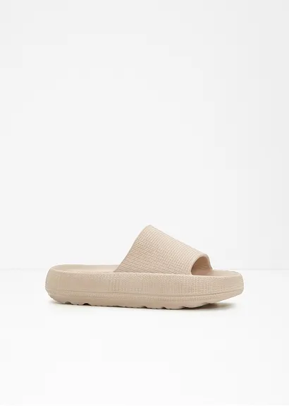 Pantolette in beige - bonprix