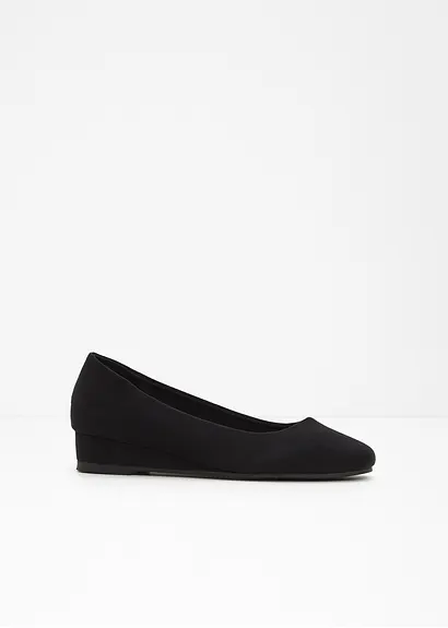 Keilpumps in schwarz - bonprix