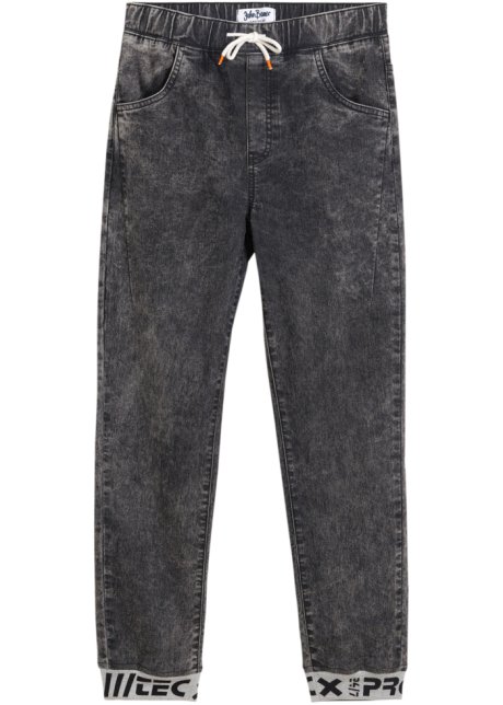 Jungen Jeans mit Abnähern, Regular Fit in schwarz von vorne - John Baner JEANSWEAR