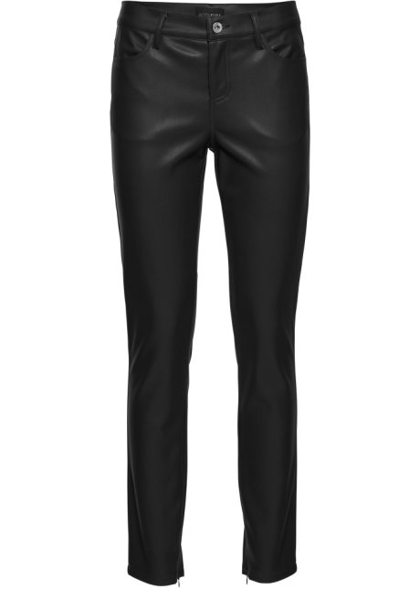 Knöchelbedeckende Lederimitat-Hose in schwarz von vorne - BODYFLIRT