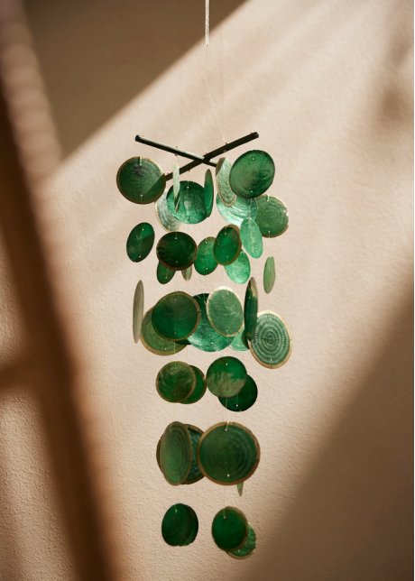 Gartendeko Windspiel mit Capizmuscheln in grün - bpc living bonprix collection