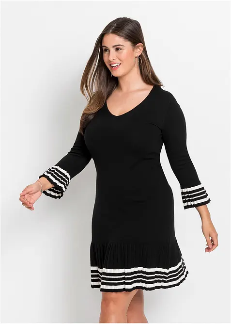 Strickkleid aus weichem Viskose-Mix in schwarz von vorne (Totalaufnahme) - bonprix