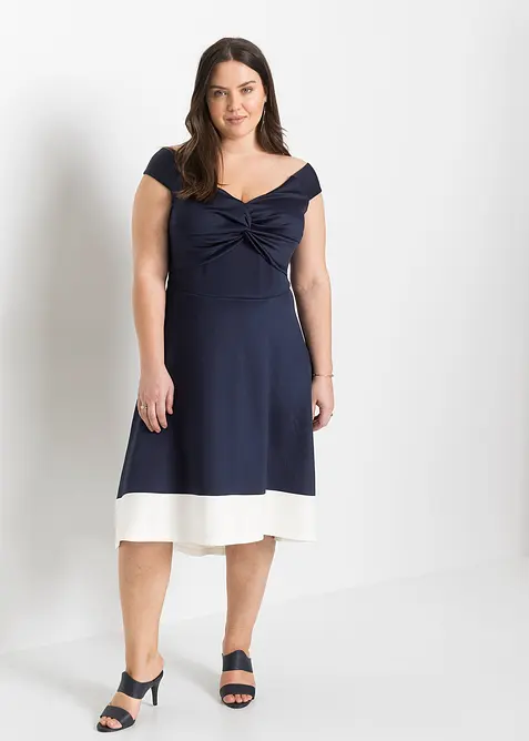 Carmen-Kleid mit Knotendetail in blau von vorne (Totalaufnahme) - bonprix