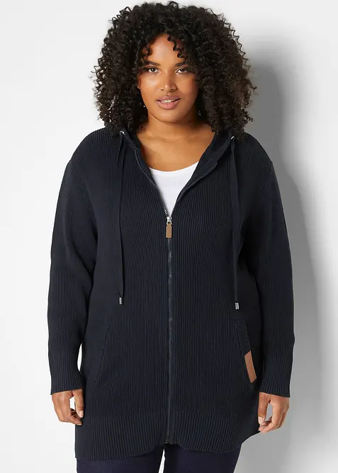 Strickmantel mit Kapuze in blau von vorne (im Anschnitt) - bonprix