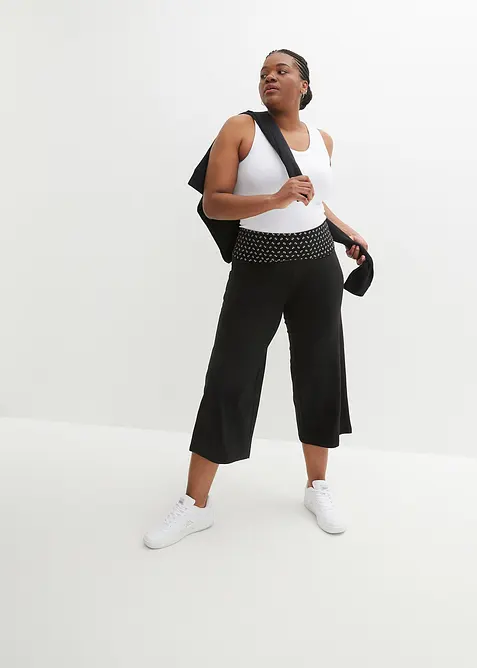 Loungewear Culotte mit Bequembund in schwarz im Look von vorne (Totalaufnahme) - bonprix