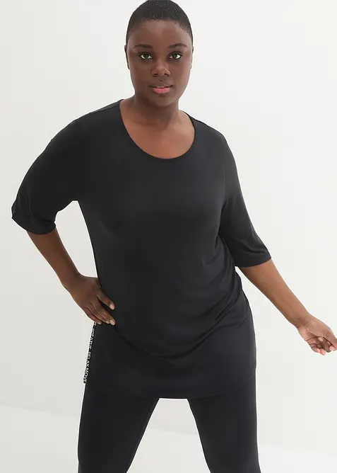 Langes Sport-Shirt mit Schlitz, schnelltrocknend in schwarz von vorne (im Anschnitt) - bonprix
