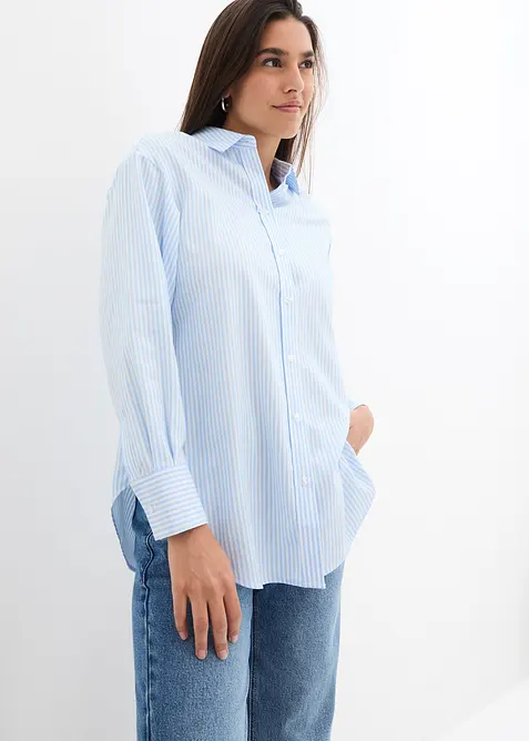 Hemdbluse aus reiner Baumwolle in blau von vorne (im Anschnitt) - bonprix