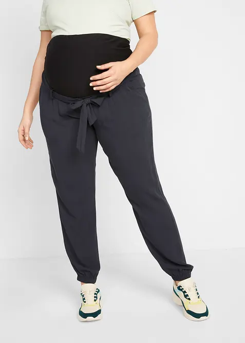 Leichte Umstandshose aus Viskose, Loose Fit in schwarz von vorne - bonprix