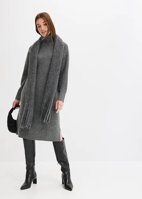 Strickkleid mit Schlitz in grau im Look von vorne (Totalaufnahme) - bonprix