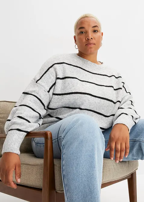 Gestreifter Pullover im Oversized-Fit in grau von vorne (im Anschnitt) - bonprix