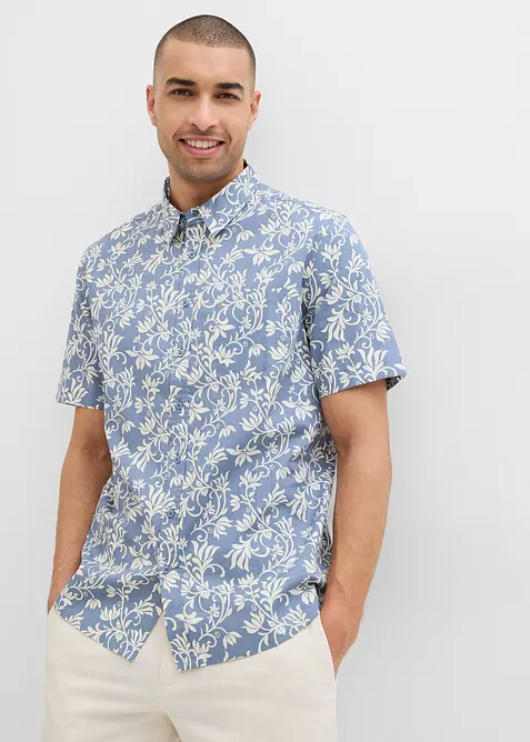 Kurzarmhemd aus Bio-Baumwoll-Popeline in Regular Fit in blau von vorne (im Anschnitt) - bonprix